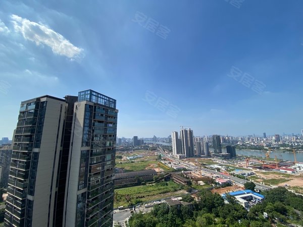 广州荔湾广钢新城保利东郡(二期)保利东郡(二期)  高层望江 景观好