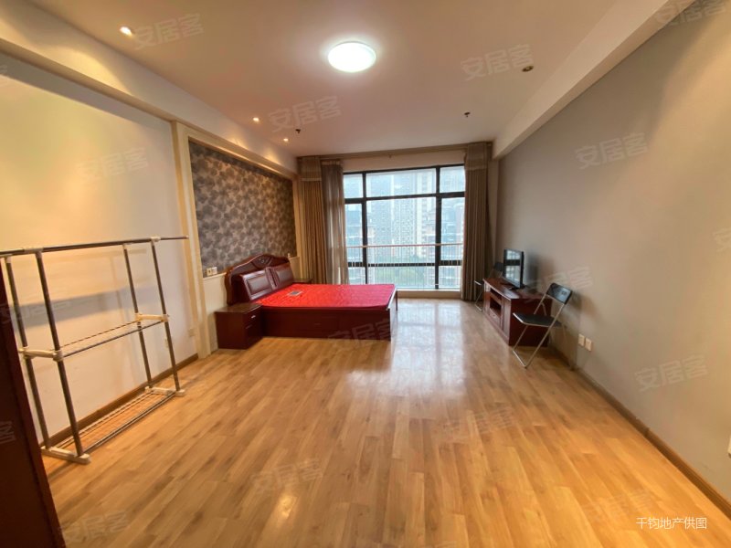 盛世公馆1室1厅1卫52㎡南85万