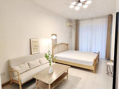 新乡红旗胖东来急租！无中介 胖东来楼上。翡翠城 可随时看房。拎包入住。速联出租房源真实图片