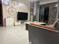 桂林灵川八里街城区水岸新城 3室2厅2卫出租房源真实图片