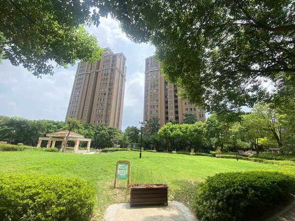 苏州吴中越溪翠湖湾s m广场 越溪清树湾地铁 朝南带阳台 押一付一