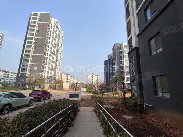 青岛莱西水集香格丽都有钥匙随时看房,靠近繁华里不夜城,电梯房香格