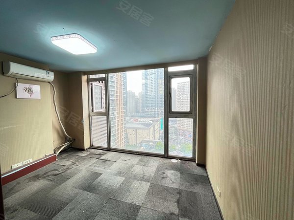 重庆江北观音桥红鼎国际名苑观音桥步行街红鼎c座手工制作 办公室