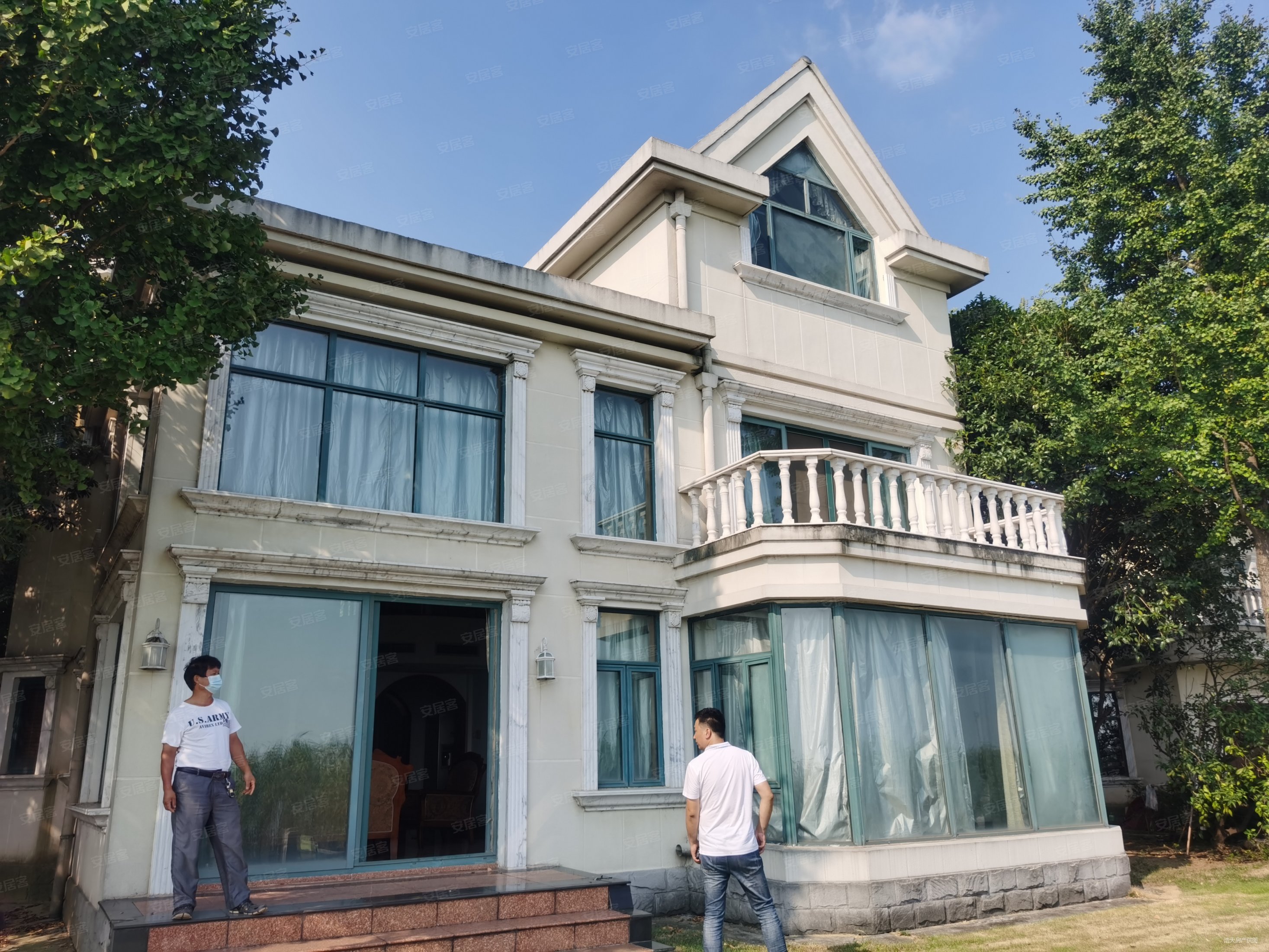 太湖春申居独栋精装别墅 一线临湖 一线湖景 院子边就是太湖