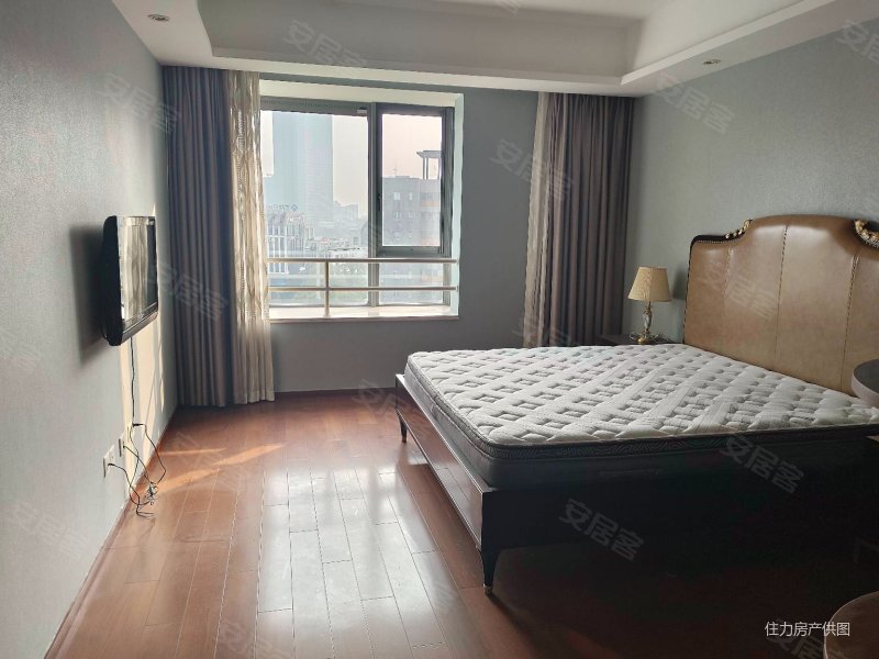 必看好房汇豪天下东区中庭位置有钥匙专业代理诚心出售