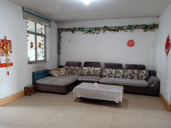 济宁任城金宇装饰城光明小区急租光明小区6楼非顶2室2厅91平简装家具