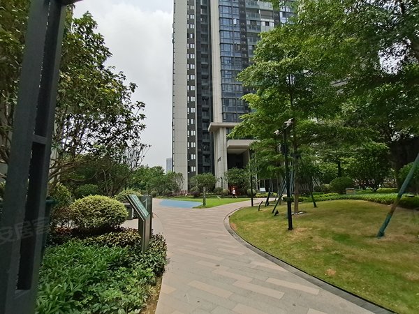 广州荔湾广钢新城保利东郡东郡一期 南向 中高层视野无遮挡 半吉屋有