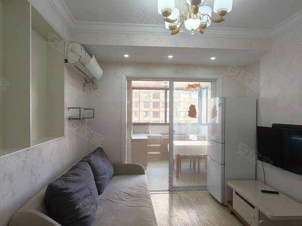 上海松江泗泾塘和家园德悦苑业主自住两房出租押一付一出租房源真实图片