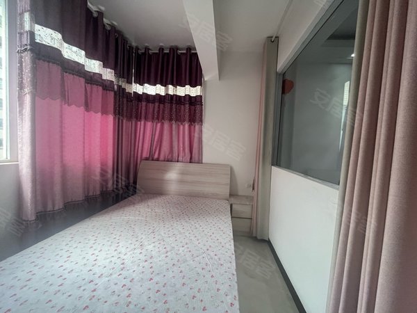 老河口武商广场老河口城区望江楼花园长租客户优先 19号退房 1200元包物业 精装2居室 电梯出租房源真实图片