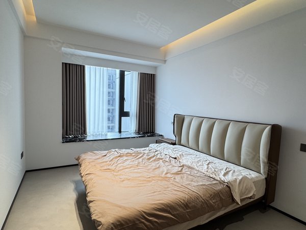 金华东阳横店横店南江府南江府3房,豪华装修,带地暖,落地窗,随时看房,找我优惠出租房源真实图片