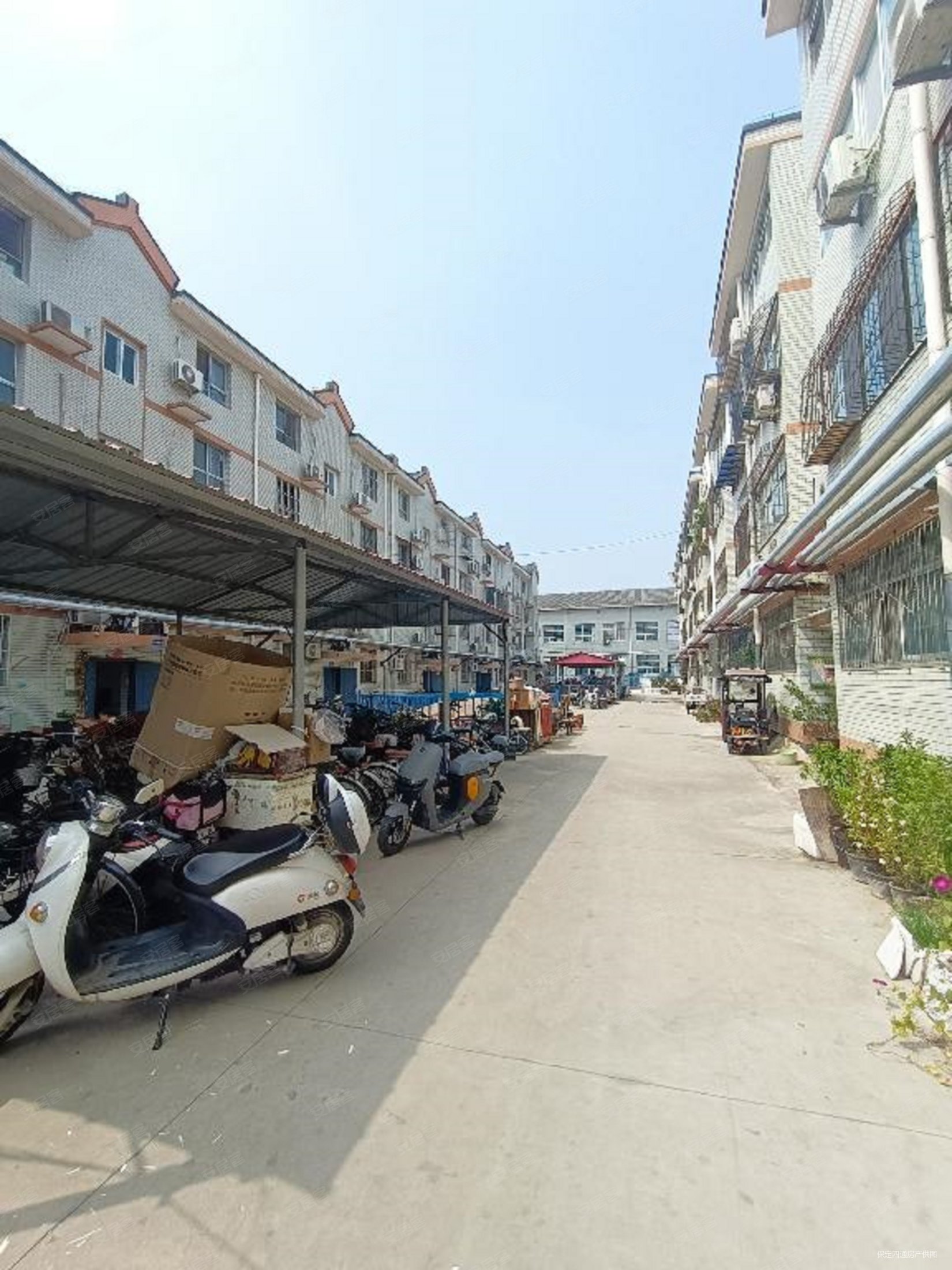 县学街瓷砖房大慈阁小区小三室精装修拎包入住