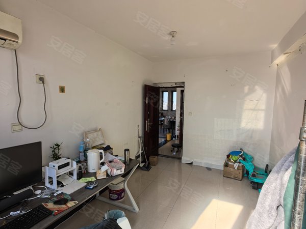 金华东阳东阳市中心海德公园A区海德跃层五房，三万一年出租房源真实图片