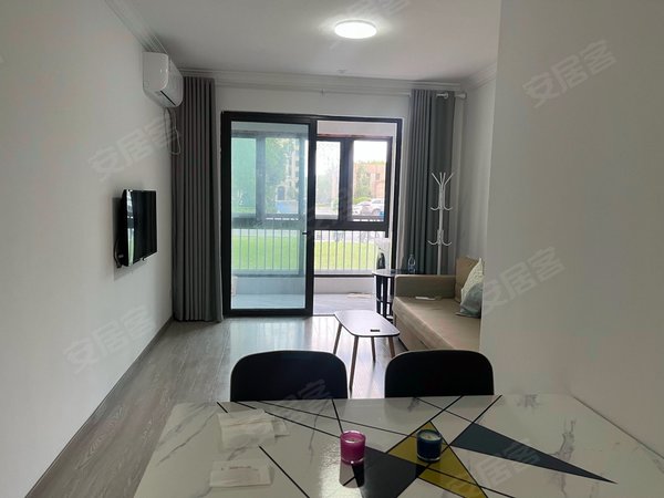 上海金山枫泾华发招商依云四季依云四季两室两厅一卫精装南北通透