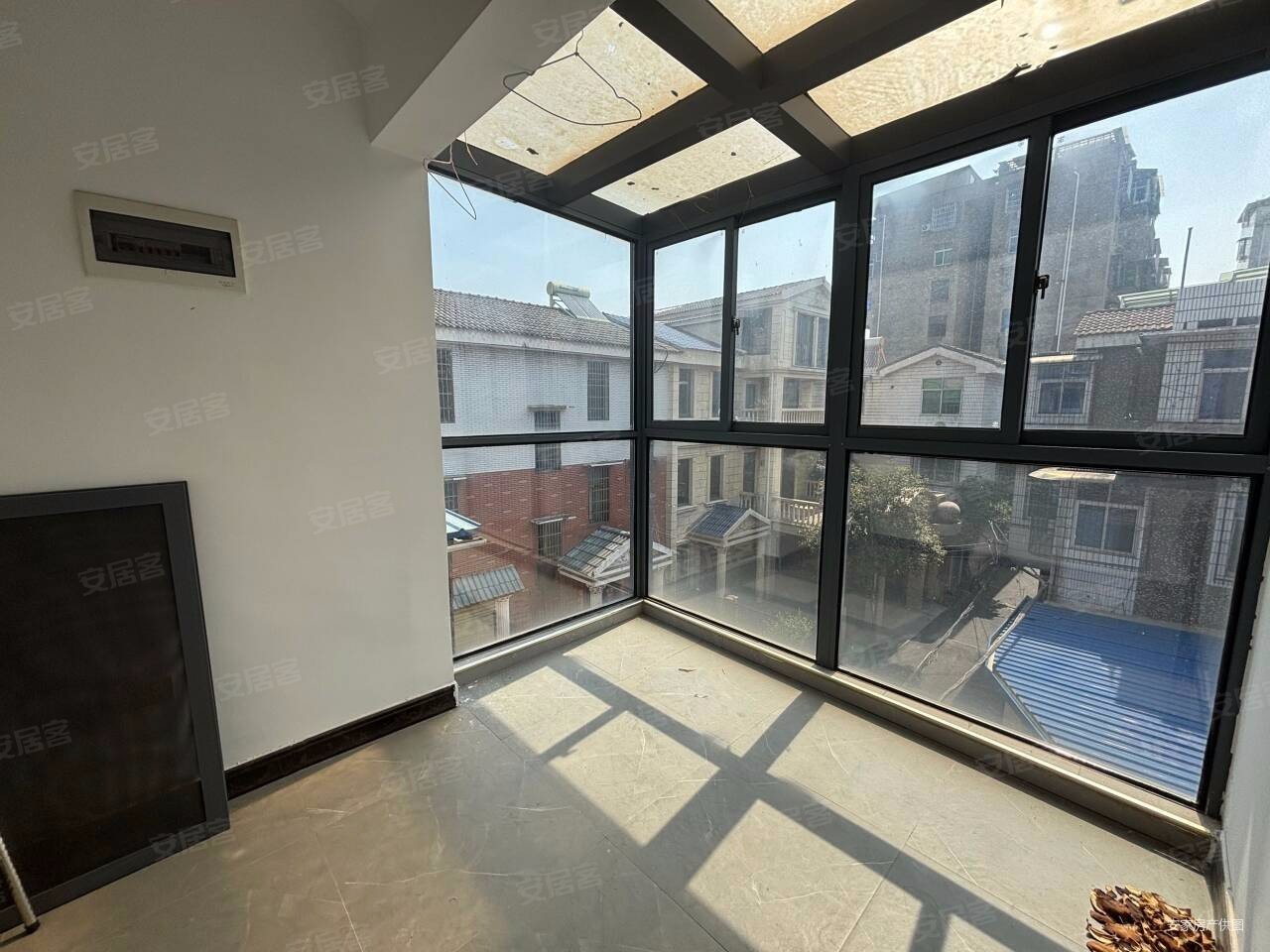 五洲庄园6室2厅3卫280㎡南北88万