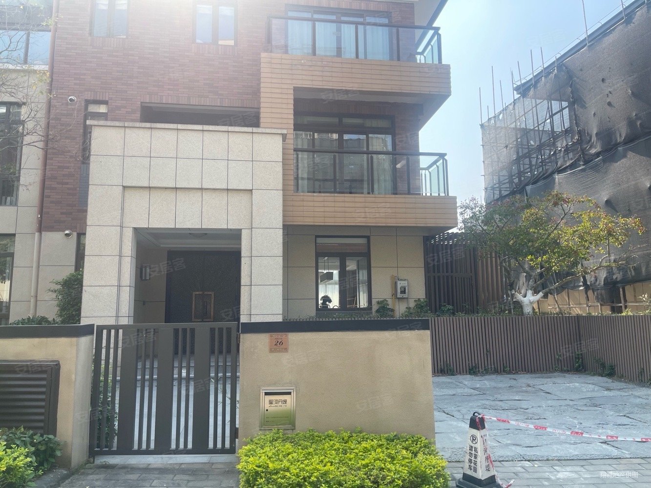星河丹堤别墅