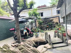成都彭州彭州城区星海湾大套3双卫带花园1550一月拎包入住出租房源真实图片