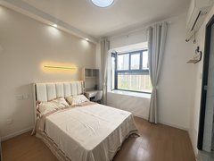 南京建邺奥南急租无中介 雨润大街 金沙璟园 主卧独卫 可短租 押一付一出租房源真实图片