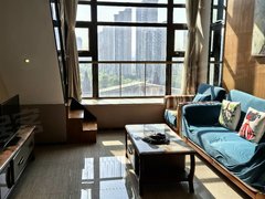 江阴恒大帝景精装公寓，拎包入住，交通便利。周边配套好 采光好