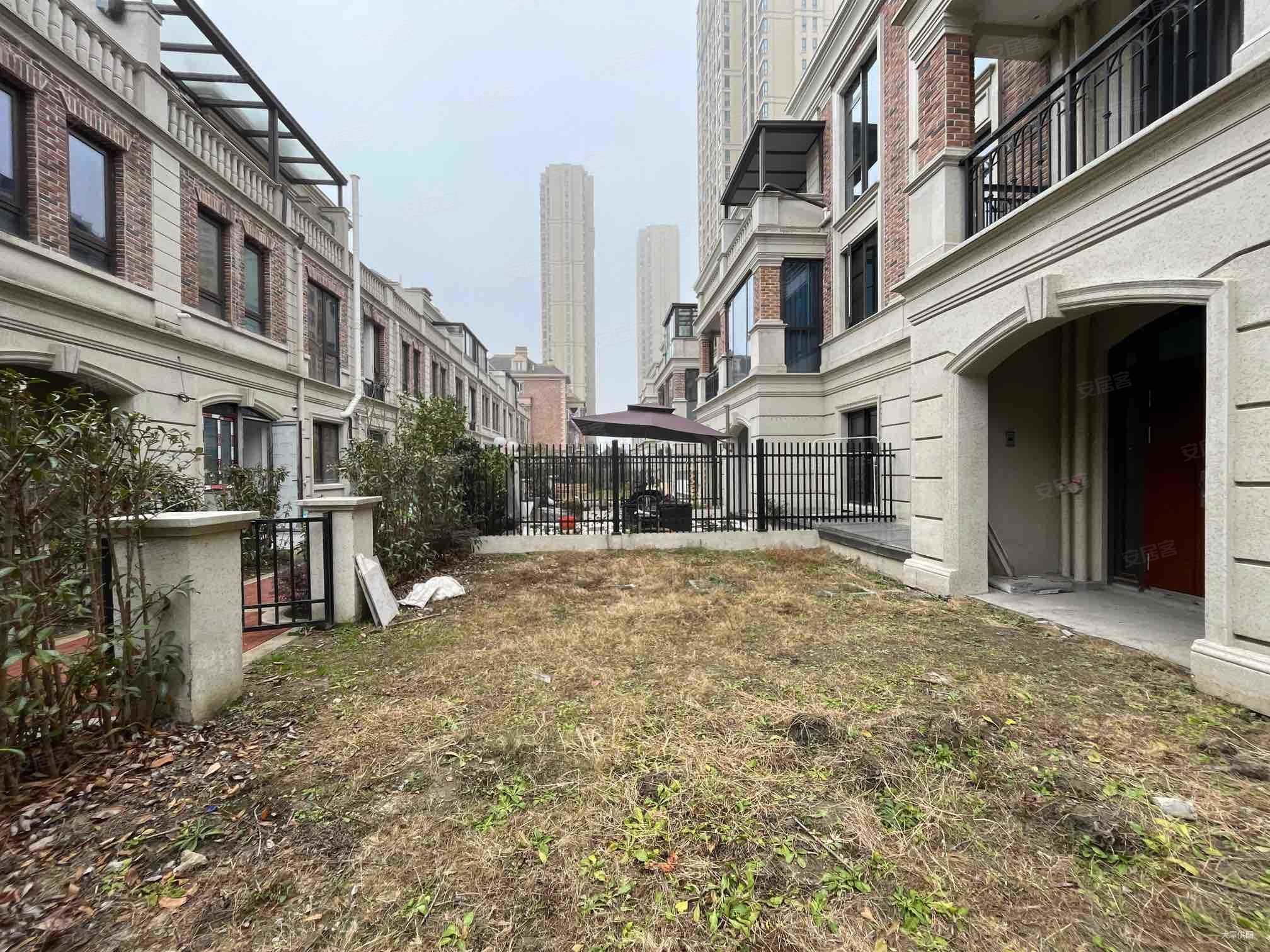 九龙仓君廷别墅