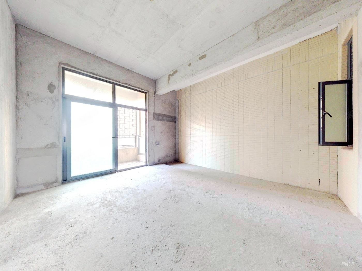 岭南公馆白云新城 高档住宅标杆 望白云山一线景观 通风采光好