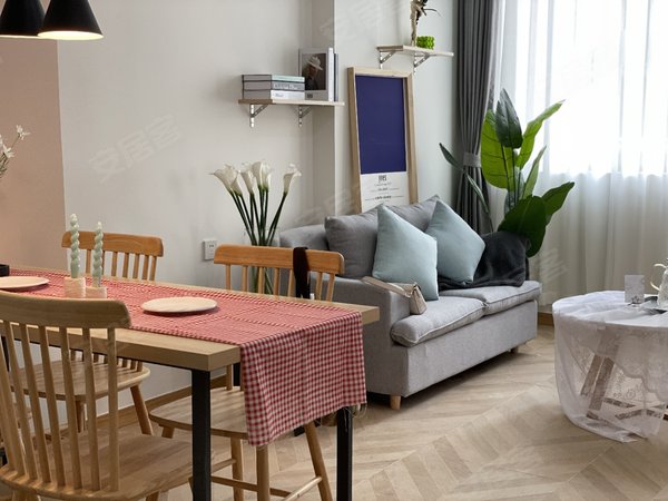 金华武义县武义城东佳源商业广场佳源广场附近，精装两室一厅，有电梯，免费网络，拎包入住出租房源真实图片