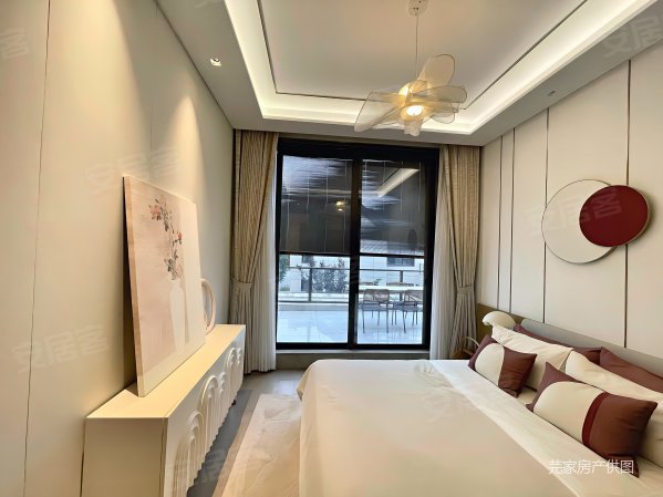 样板间出售,软装硬装全留,添置个人物品可拎包入住,山棠春晓别墅二手