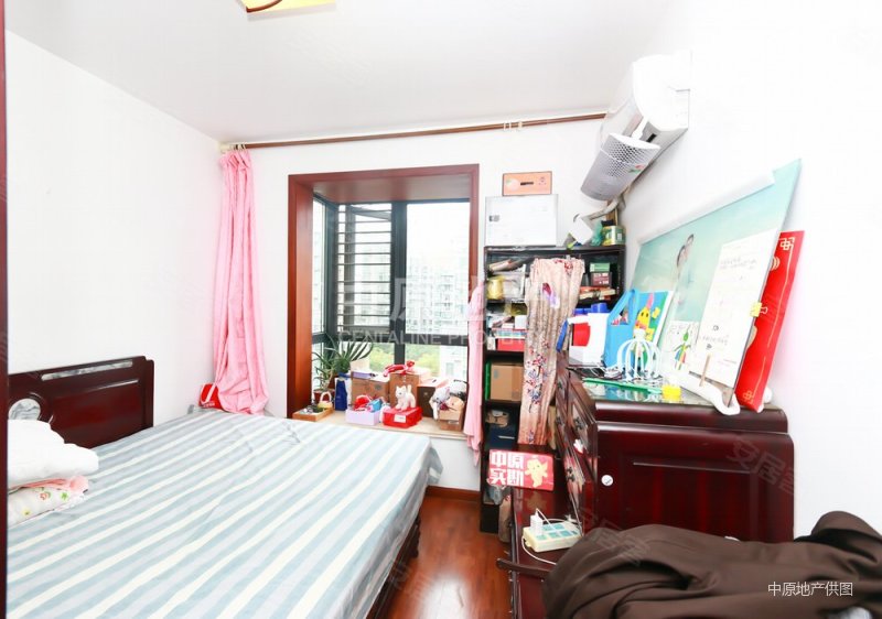 新天地荻泾花园南北通两房硬装40多万楼层位置好看了都好谈