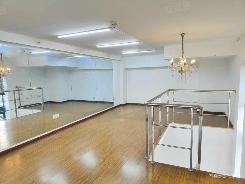 临街玄武湖随时看房,先锋广场二手房,65万,2室1厅,1卫,35平米-南京