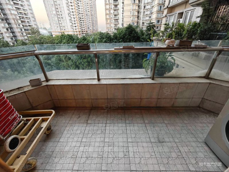 翠安侬苑101方正户型东向安静望花园