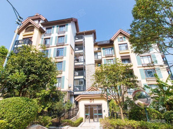 天麓洋房 顶楼复式 五房三厅三卫 三面采光