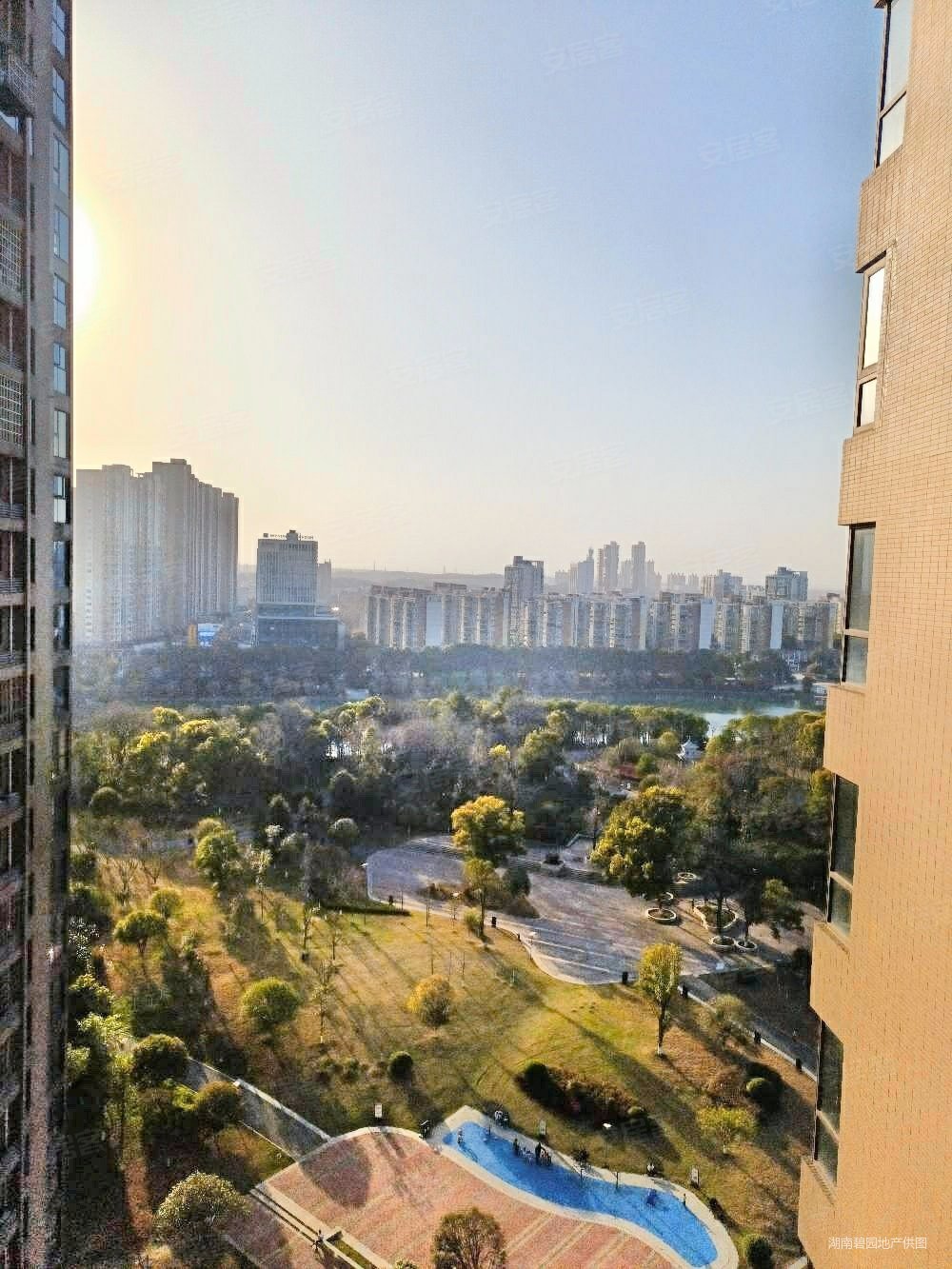 区政府紫鑫御湖湾31无公摊82万