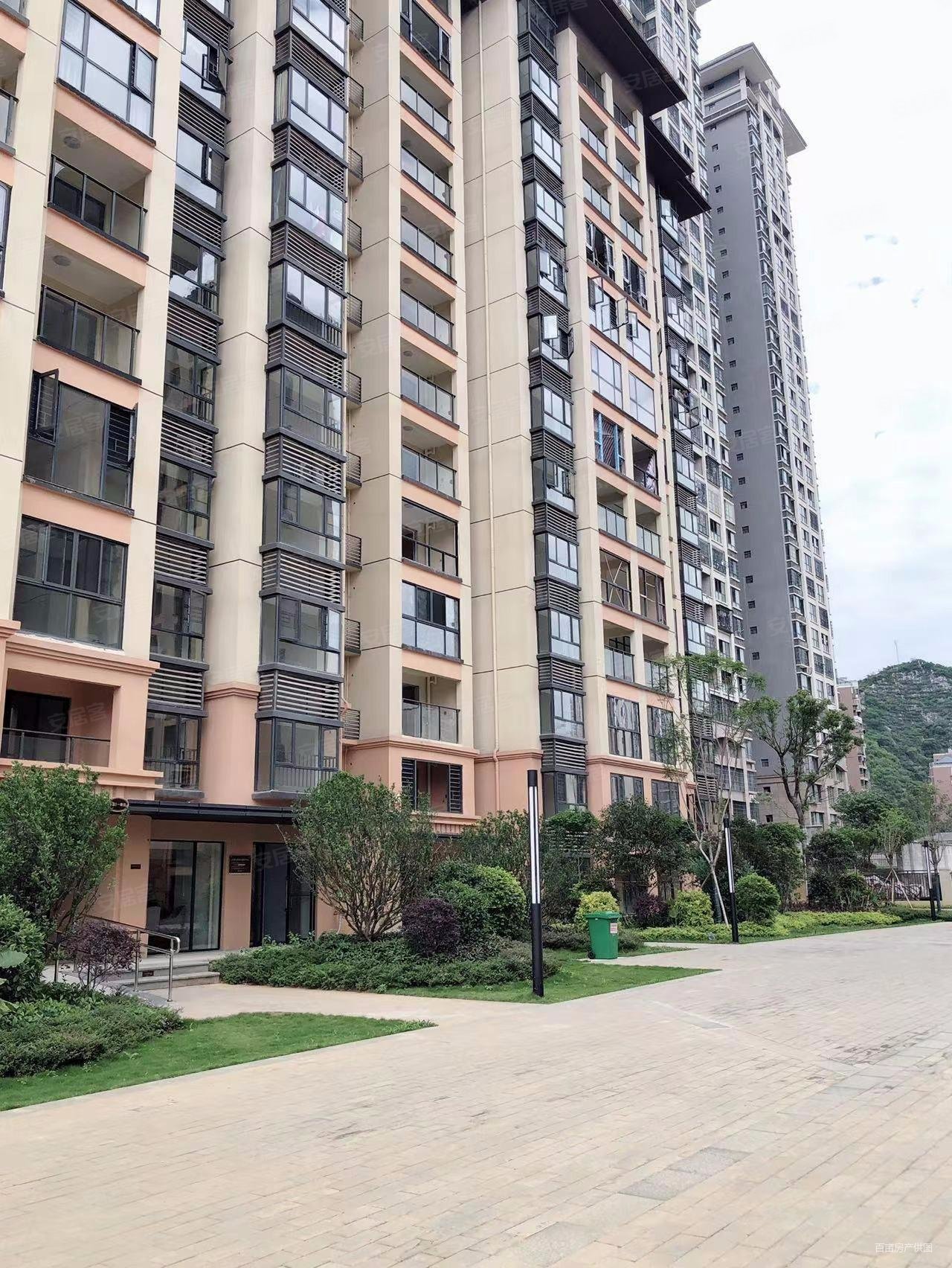柳州房产网>柳州二手房>城中二手房>静兰二手房>大都沁园>