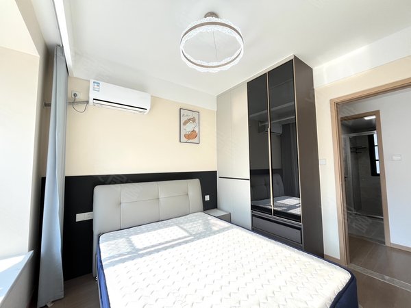 南昌西湖云飞路中粮建发祥云悦府次新小区 中粮建发祥云悦府 豪华装修三房拎包入住大悦城地铁口出租房源真实图片