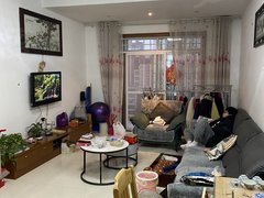 港逸豪庭108平精装两房带所有家具家电齐全领包入住随时看房