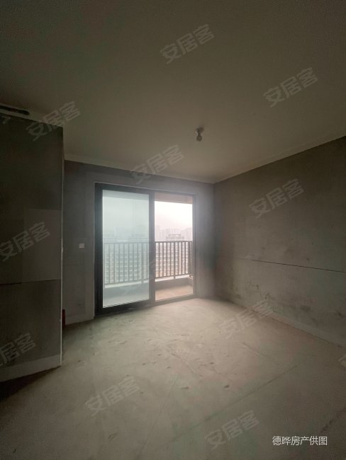 溧阳高档小区天隽半岛11楼,163,湖景房,278万