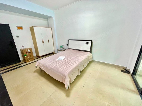 深圳宝安新安塘坊花园上川地铁100米,35区商住楼!