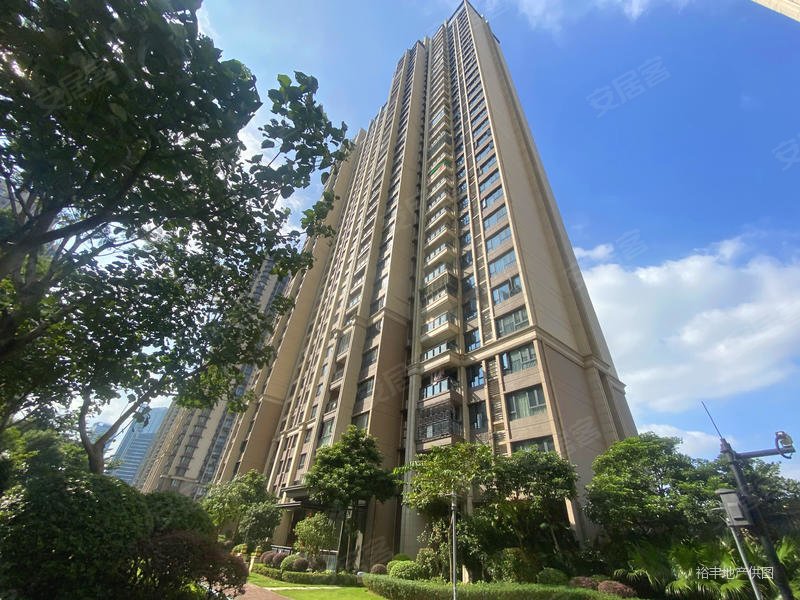 佛山房产网>佛山二手房>南海二手房>金融高新区二手房>佳兆业滨江1号>