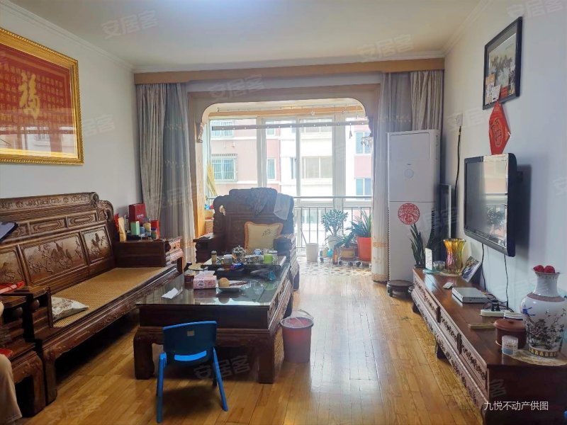 区政府旁 地铁沿线多层套二3楼 带储藏室 单价9000,金沙花园二手房,96