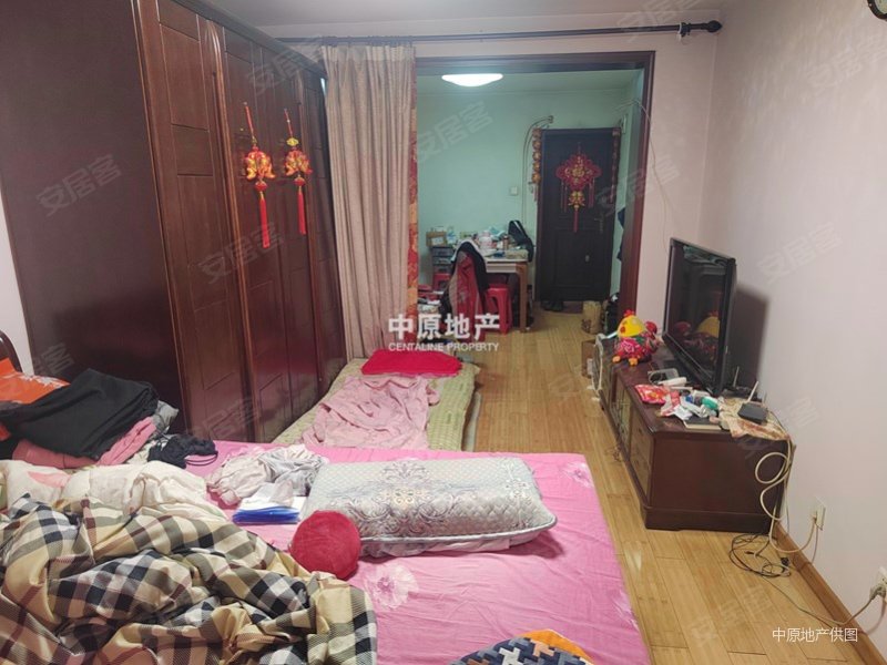 金谷园,中间楼层 价格低 对面九中 诚意出售