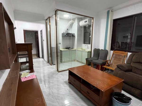 华南城商圈江南区人民医院附近万象尊府一房一厅