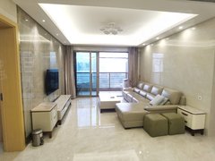 深圳南山科技园新上，阳光粤海，大4房，温馨装修，看房方便出租房源真实图片