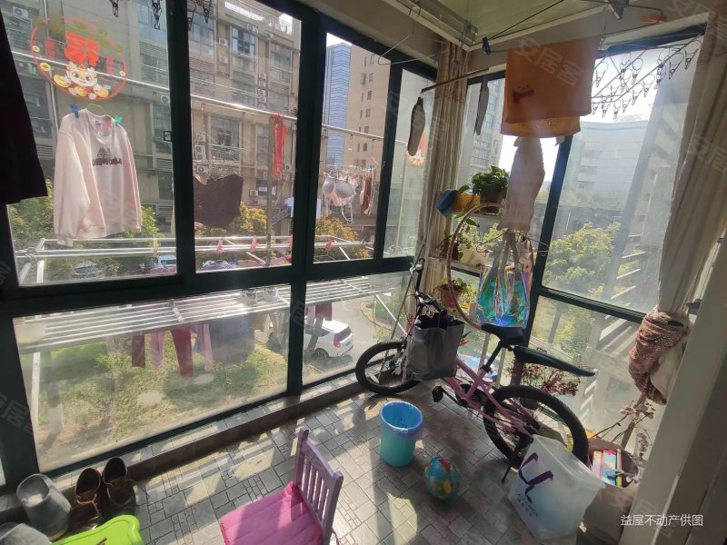 南京房产网>南京二手房>江宁二手房>百家湖二手房>亲水湾花园>800_600