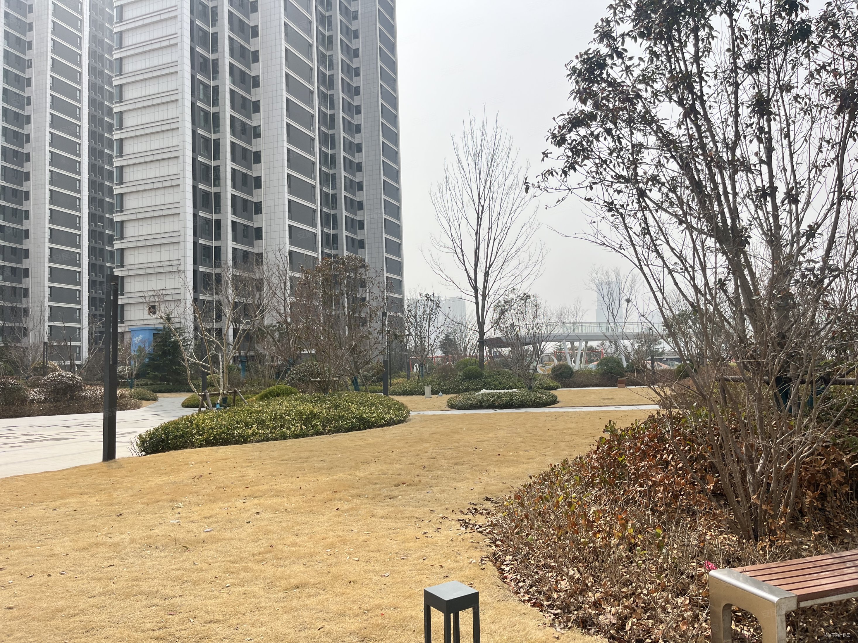 精装修现房,绿地凤栖澜玥, 豪宅,楼下地铁.高端大气.,绿地凤栖澜玥二