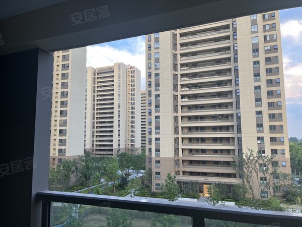 苏州太仓城厢湖境天著太仓南郊湖镜天著2室2厅一卫出租房源真实图片