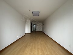 新上急租秒看房源3室2卫空屋可配家具家电万象汇旁五得利大厦