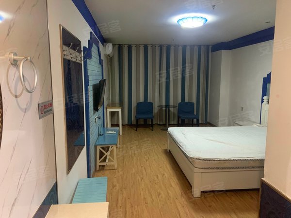 青岛平度李园圣凯国际圣凯国际15楼精装出租,家具家电齐全,每月800元