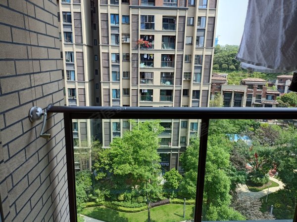 龙头寺轻轨站旁 招商雍华府 品质小区 精装两房出租,渝北租房-重庆58