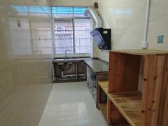 河池金城江金城江城区南桥新城旁私人房一层一户三房两厅两卫出租900元月出租房源真实图片