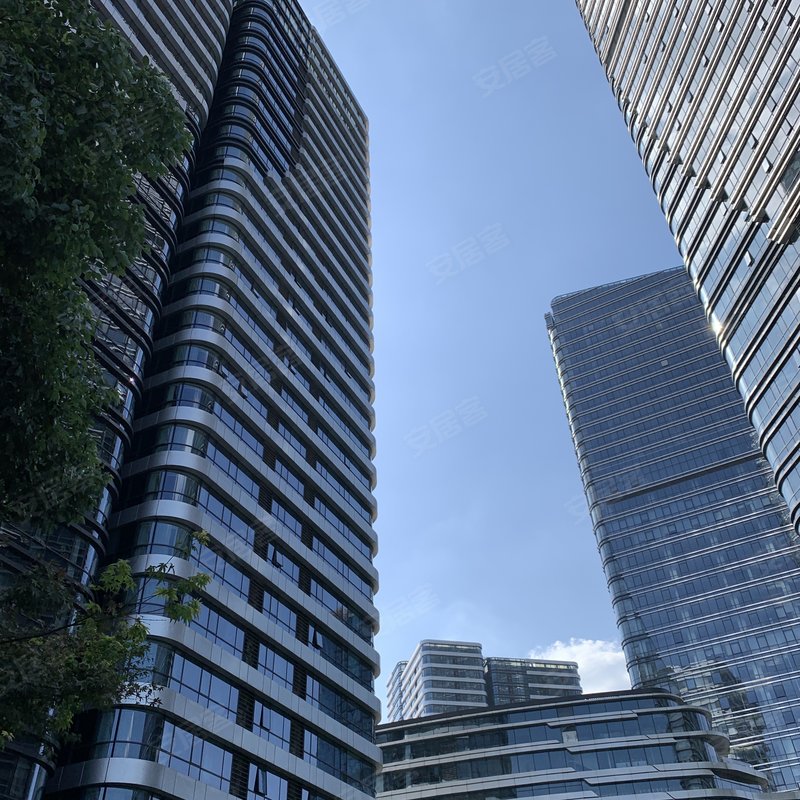 刘爱荣2020-03-18 09:10:58小区户型丰隆城市中心,t1和t3是七十年高端