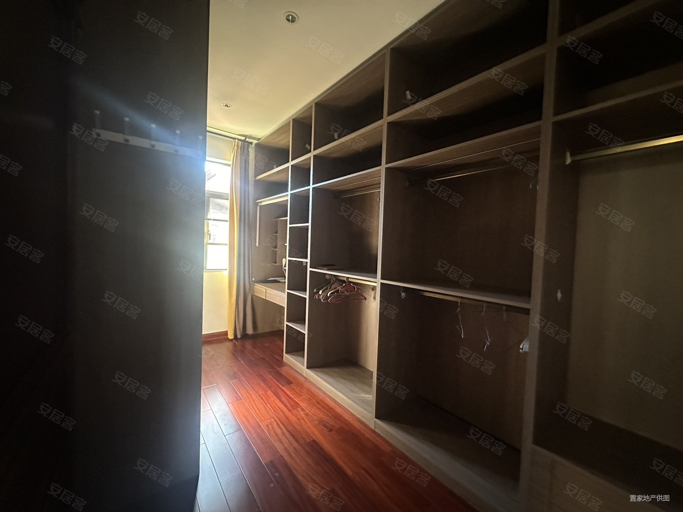 碧桂园城市花园(别墅)5室2厅5卫252㎡南北178万